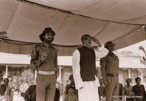 বঙ্গবন্ধু শেখ মুজিবুর রহমান এর সাথে কাদের সিদ্দিকী বীরোত্তম [ Kader Siddique Bir Uttom with Bangabandhu Sheikh Mujibur Rahman]