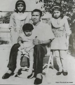 পরিবারের সাথে তাজউদ্দীন আহমদ [ Tajuddin Ahmed with Family ]