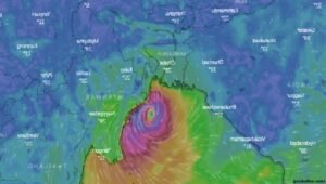 কক্সবাজার ও উত্তর মিয়ানমার উপকূল অতিক্রম করছে অতি প্রবল ঘূর্ণিঝড় ‘মোখা’