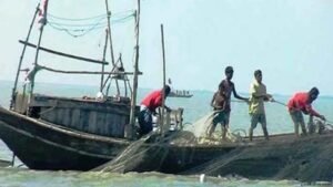 নিষিদ্ধকালে সমুদ্রে মৎস্য আহরণ বন্ধে মনিটরিং জোরদার করতে হবে : মৎস্য ও প্রাণিসম্পদমন্ত্রী