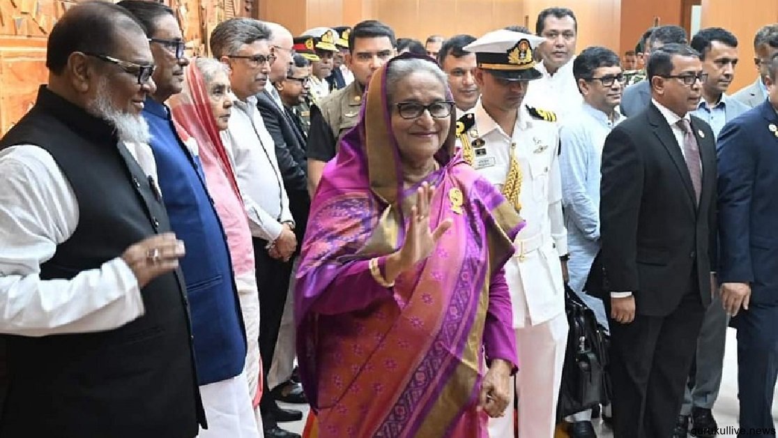 ওয়ার্ল্ড অব ওয়ার্ক সামিটে যোগ দিতে জেনেভার উদ্দেশে প্রধানমন্ত্রীর ঢাকা ত্যাগ