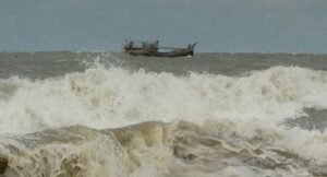 বঙ্গোপসাগরে লঘুচাপ সৃষ্টির আশঙ্কা
