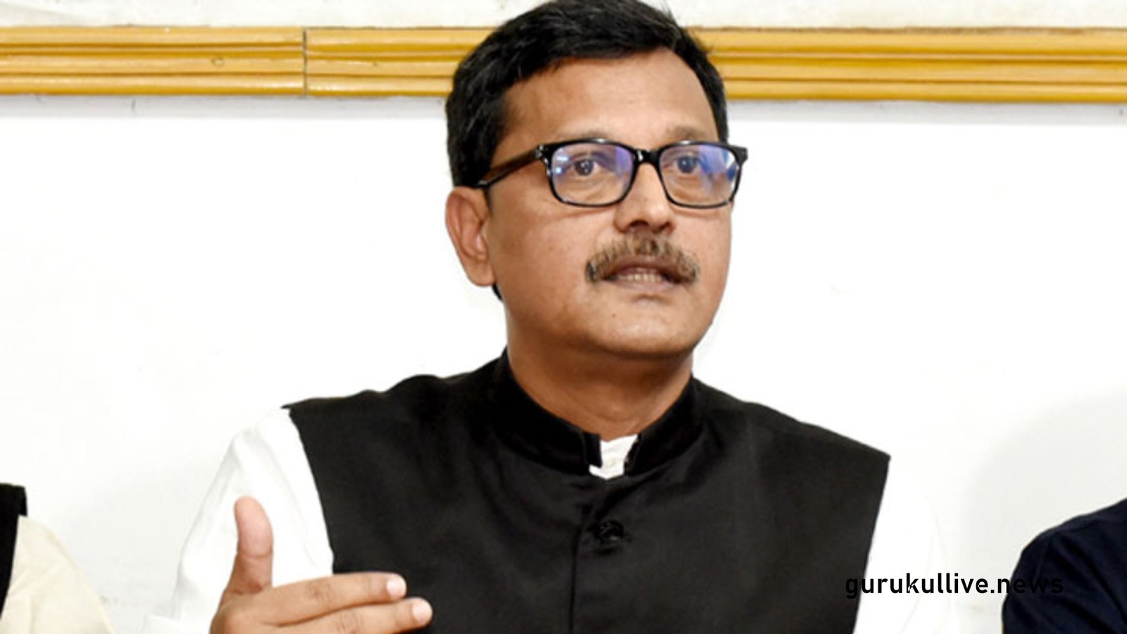 নৌপরিবহন প্রতিমন্ত্রীর ভিয়েতনামের জেমালিংক বন্দর পরিদর্শন