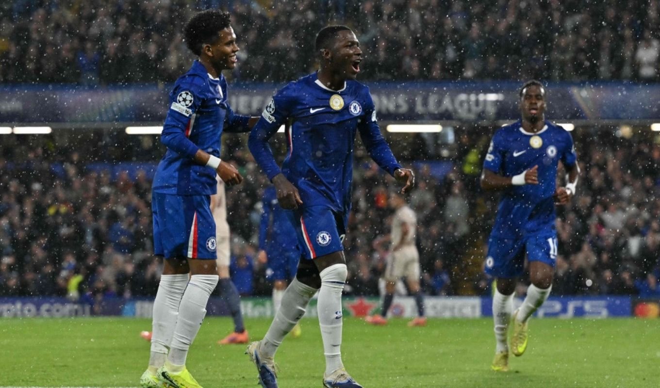 তরুণদের উৎসবের ম্যাচে আয়াক্সকে বিধ্বস্ত করল চেলসি গুরুকুল লাইভ লিউজ তরুণদের উৎসবের ম্যাচে আয়াক্সকে বিধ্বস্ত করল চেলসি